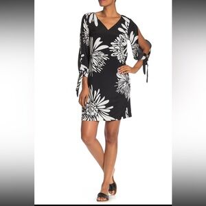 NWT Trina Turk Fondness Tropical Floral Island Hawaii Split Sleeve Dress  SZ S